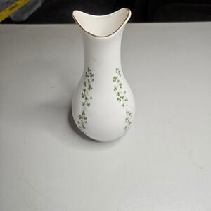 Royal Tara Ireland Fine Bone China Shamrock Bud Vase Gold Rim‎ Handmade Galway
